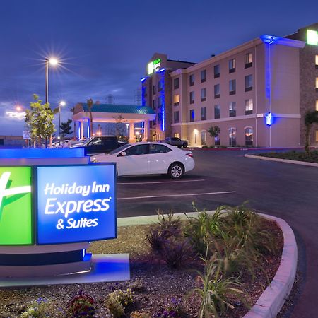 Holiday Inn Express & Suites Bakersfield Airport By Ihg Exterior photo