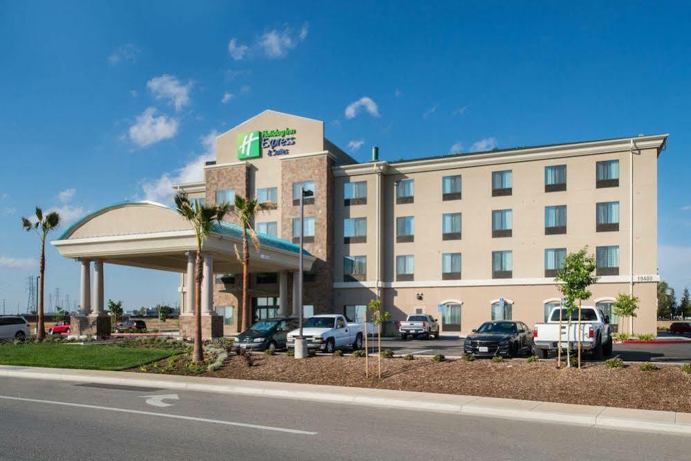 Holiday Inn Express & Suites Bakersfield Airport By Ihg Exterior photo